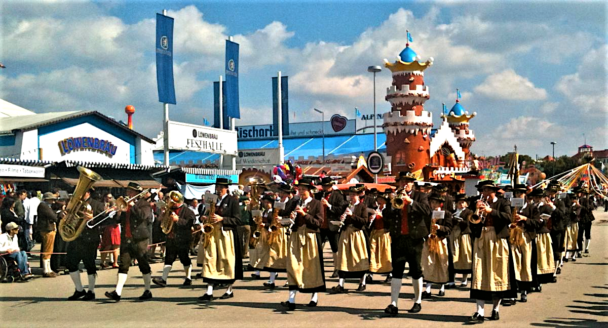 oktoberfest 2022 sarà ricca di sfilate