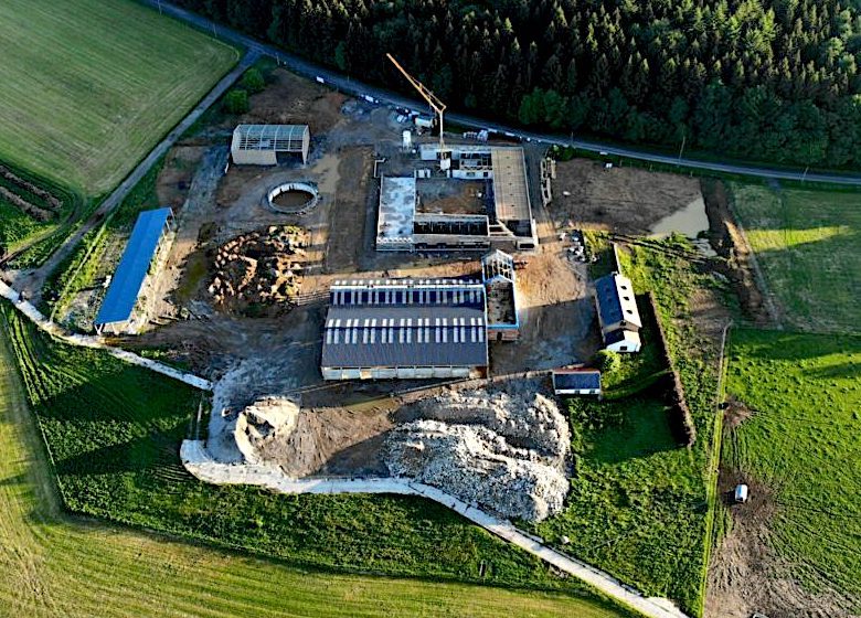 Chimay ha realizzato una clinica nell'area della vecchia tenuta dell'Abbazia di Scourmont